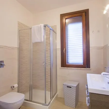 La Perla Dello Stagnone * 伯吉维奇