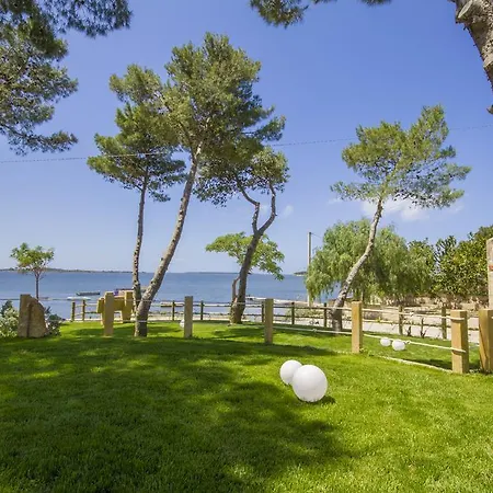 La Perla Dello Stagnone